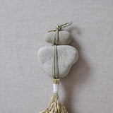 榊麻美植物研究所|石のお守り 二連