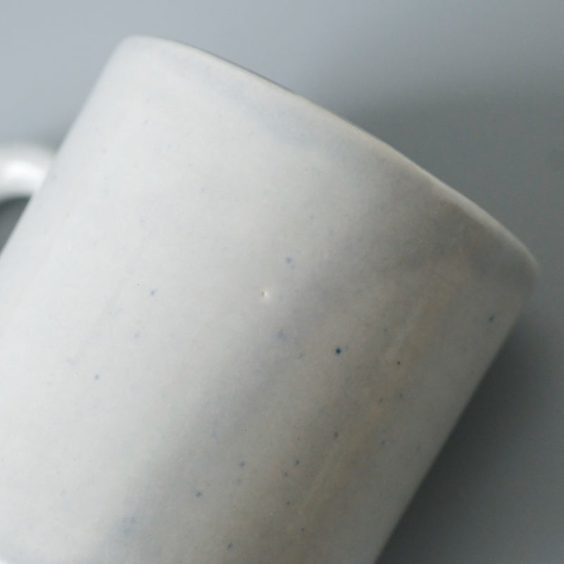 秀野真希｜マグカップ　小　グレー