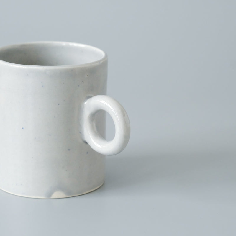 秀野真希｜マグカップ　小　グレー