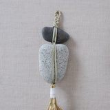 榊麻美植物研究所｜石のお守り　二連