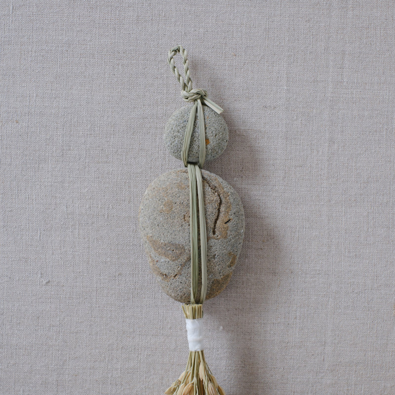 榊麻美植物研究所｜石のお守り　二連