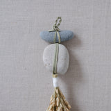 榊麻美植物研究所｜石のお守り　二連