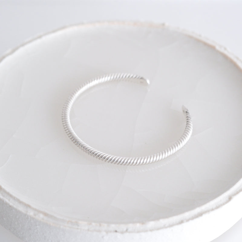 nibi｜nezu　Bangle