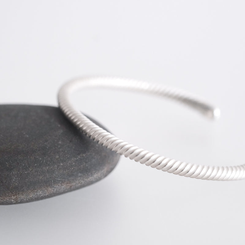nibi｜nezu　Bangle